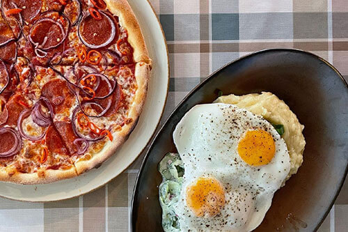 Pizza Peperone / Dwa jaja sadzone